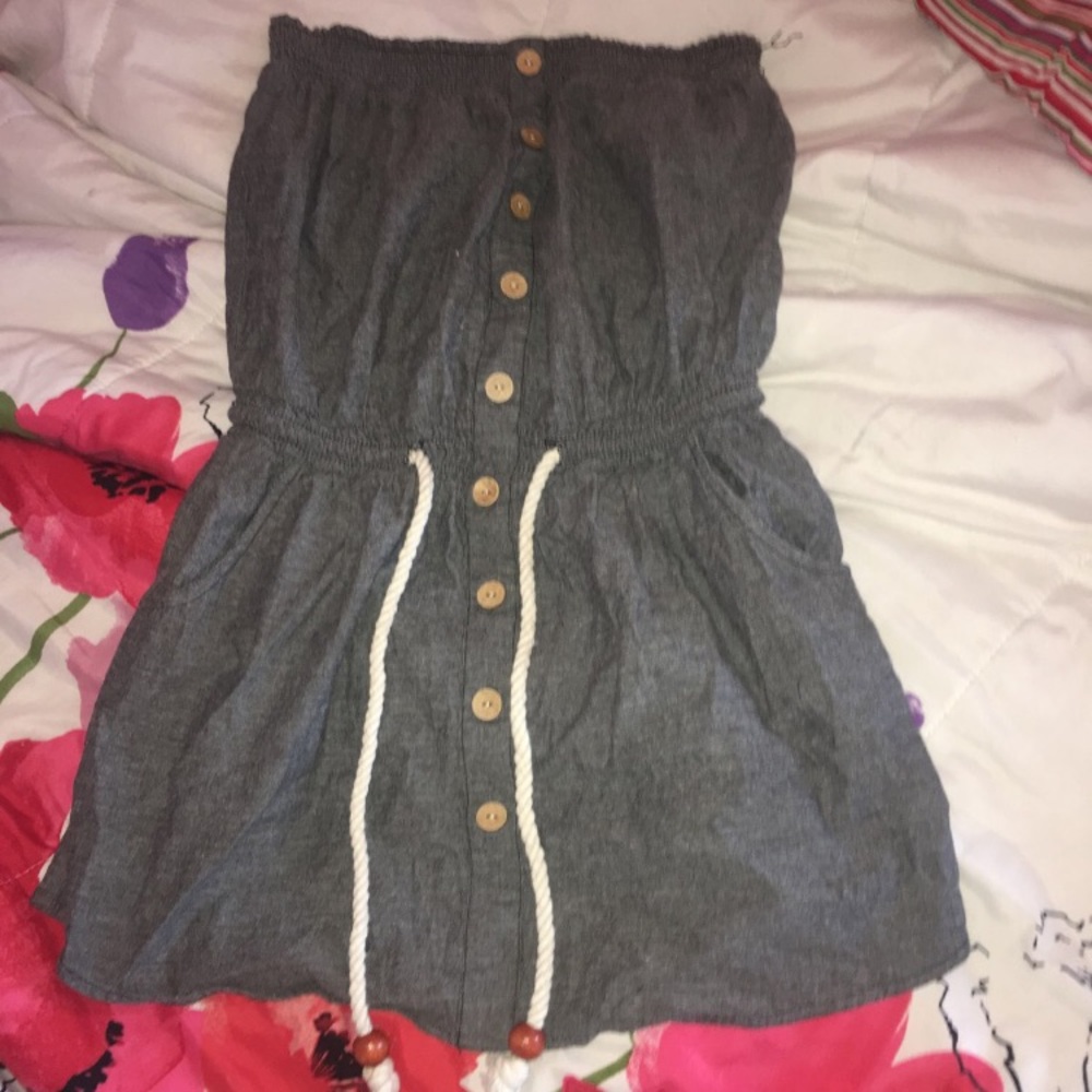 Sleeveless dress